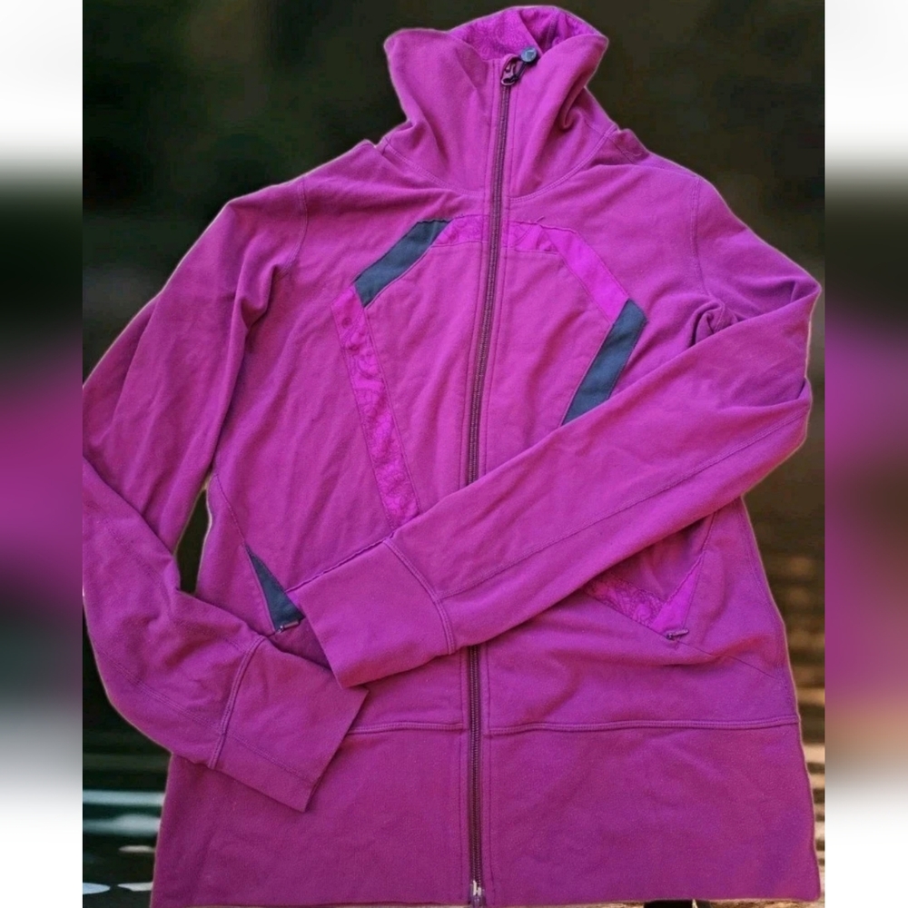 Lulu Lemon Pink Full Zip Womans Size 8 Light Jacket